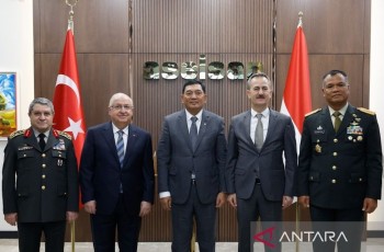 Menhan Sjafrie Sjamsoeddin Jajaki Kerja Sama Industri Pertahanan di Turki