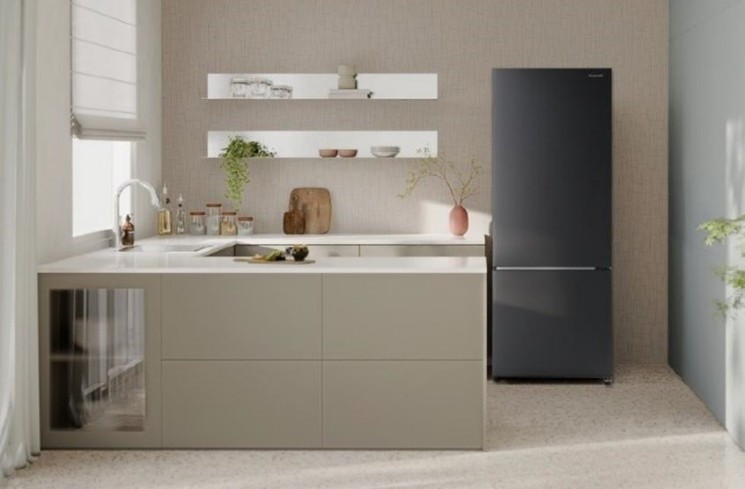 Panasonic 3-Door Refrigerator NR-CW530HWKD