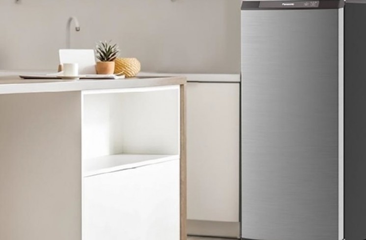 Panasonic NR-FZ121S-H (Stand Up Freezer)