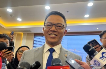 Menlu RI: Evakuasi WNI di Iran Belum Diputuskan, Situasi Terus Dipantau