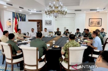 Prabowo Beri Arahan Geostrategi ke Pimpinan TNI di Istana Merdeka, Ini Poin Utamanya