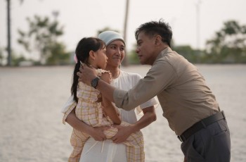 Mongol Stres dan Donny Damara Kuras Emosi di Film 'Jangan Seperti Bapak'