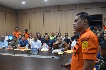 Basarnas Siapkan Helikopter Caracal untuk Evakuasi ATR 42-500 di Gunung Bulusaraung Senin Pagi