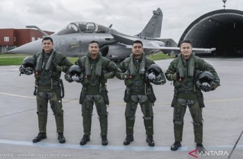 Tiga Jet Tempur Rafale Tiba di Pekanbaru, Presiden Prabowo Akan Hadiri Seremoni Penerimaan