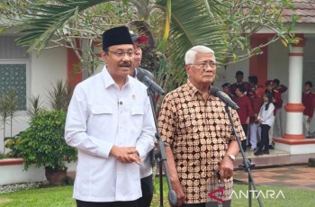 Belum Bisa Pulang? Mensos Jamin Tenda dan Dapur Umum Pengungsi Sumatera Terus Beroperasi