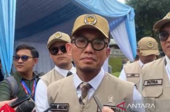 Sindir Petugas yang 'Aji Mumpung', Wamenhaj Dahnil: Jangan Nebeng Berhaji!