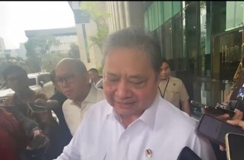 Bertanggung Jawab Atas Kondisi Pasar, Iman Rachman Mundur dari Dirut BEI, Ini Kata Airlangga