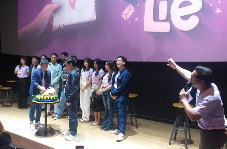 Junior Roberts dan para pemain series lainnya. (ist)