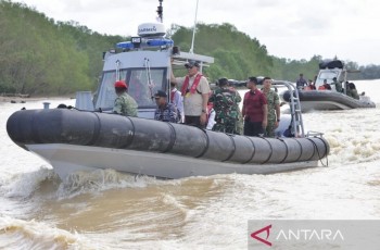 Menhan Sjafrie Sjamsoeddin Pastikan Pengerukan Muara di Aceh Tamiang Berjalan Efektif