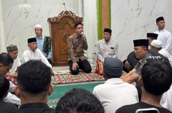 Wapres Gibran Buka Pengaduan di Kebon Sirih, Bantu Warga Tak Mampu Bayar SPP