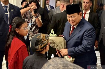 Peluk Hangat dari Amman: Presiden Prabowo Disambut Diaspora dan Mahasiswa Indonesia