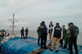 Kemenhut dan TNI AL Gagalkan Penyelundupan 200 Ton Arang Bakau ke Malaysia
