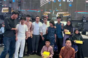 Ruri 'Repvblik' bersama 80Proof Ultra, Gelar Santunan Anak Yatim di Tangerang