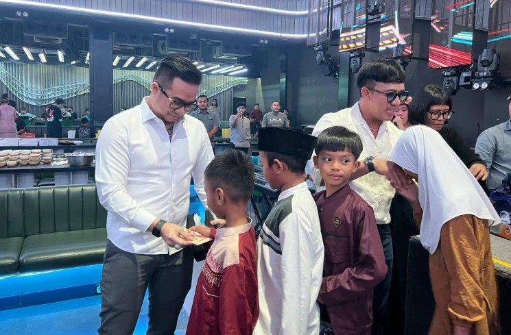 80Proof Ultra, Ruri Repvblik dan lainnya. (ist)