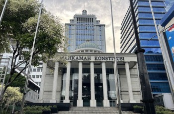 MK Tolak Permohonan Uji Materi KUHP dan UU ITE yang Diajukan Roy Suryo dkk