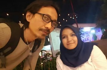 Romantis! Musisi Rucky Markiano Persembahkan Lagu 'Cerita Teman Hidup' untuk Istri Tercinta