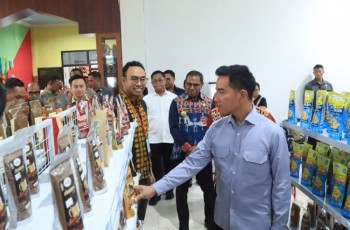 Wapres Gibran Tinjau NTT Mart, Dorong Hilirisasi Produk Unggulan NTT ke Pasar Global