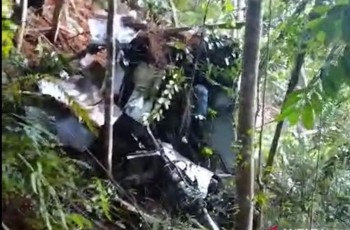 Kemenhub Konfirmasi Pilot dan 7 Penumpang Helikopter Jatuh di Sekadau Meninggal Dunia