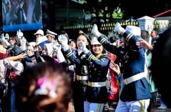 Srikandi Paspampres Unjuk Gigi dalam Upacara Kawal Istana Merdeka Spesial Hari Kartini