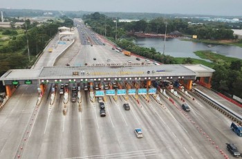 Update Arus Lalu Lintas Tol Jakarta-Cikampek: 99.109 Kendaraan Lewati GT Cikatama