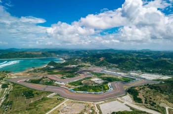 Pariwisata Berkelanjutan KEK Mandalika, ITDC Targetkan Tanam 15.000 Mangrove di 2026