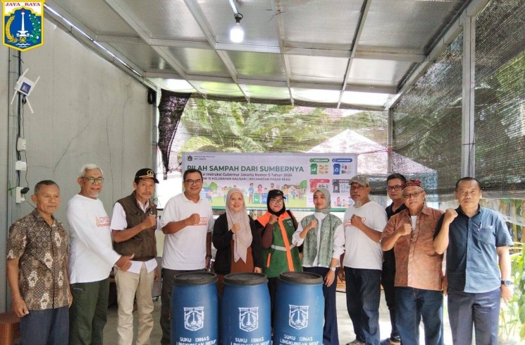 Warga di wilayah RW 10 Kelurahan Kalisari, Kecamatan Pasar Rebo, Jakarta Timur. (ist)