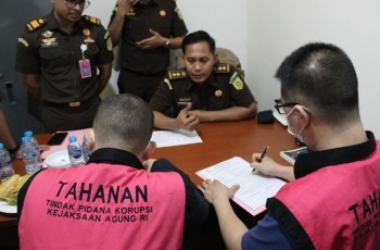 Modus Samarkan CPO Jadi Limbah, Kejagung Serahkan 11 Tersangka Korupsi ke JPU