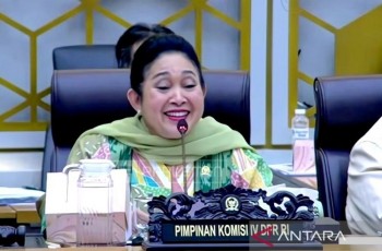 Titiek Soeharto Desak Kementan Targetkan Swasembada Bawang Putih dalam 3 Tahun