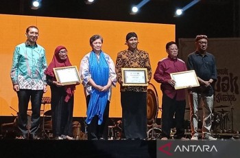 Fadli Zon: Lengger Banyumas Harus Dirawat dan Dikembangkan ke Tingkat Dunia