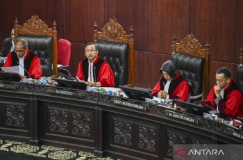 MK Putuskan Syarat Minimal Usia Calon Kepala Desa Tetap 25 Tahun