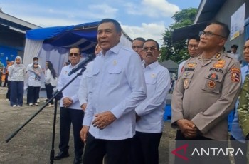 Menko Polkam Tinjau Gudang Bulog Sumut: Stok Beras Aman 44 Ribu Ton