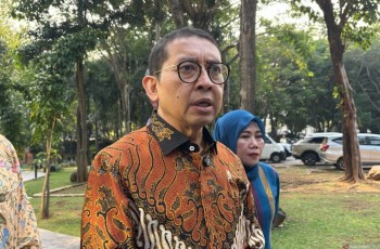 Viral di Medsos, Menbud Fadli Zon Tanggapi Tradisi Ziarah Gunung Kawi