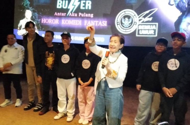 Para Pemain Film 'Ghost Buzzer: Antar Aku Pulang'. (mia)