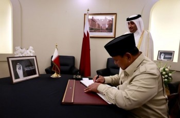 Presiden Prabowo Sampaikan Belasungkawa atas Wafatnya Ayah Emir Qatar di Kedubes Jakarta