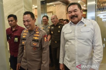 Kapolri Kunjungi Kejagung dan TNI, Boni Hargens: Demi Stabilitas di Atas Ego Sektoral
