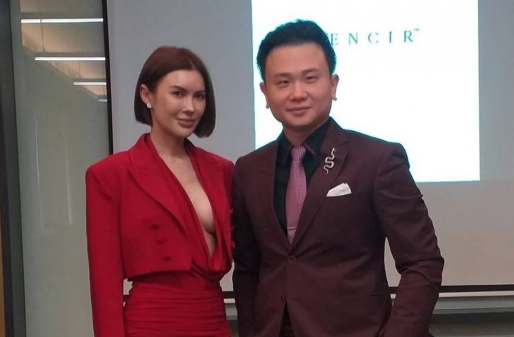 Michelle Halim dan Kuasa Hukumnya, Michael Sugijanto, SH. (mia)