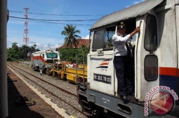 Danantara Terlibat Pembangunan Rel Kereta Api Luar Jawa, Anggaran Capai Rp1.200 Triliun