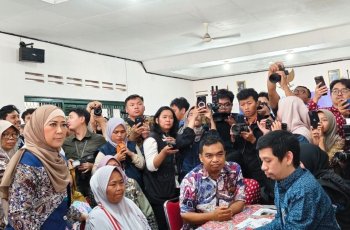 Menkomdigi Meutya Hafid Uji Coba Perlinsos Digital di Sleman, Salurkan Bansos Tepat Sasaran