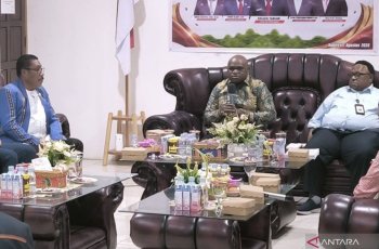 Natalius Pigai Tegaskan Warga Papua Boleh Tuntut Kesejahteraan, Tolak Narasi Merdeka