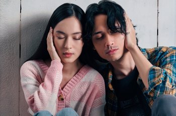 Romantis dan Realistis, Ini Alasan-alasan yang Bikin Kamu Harus Nonton Film "Dan Bandung" di Bioskop
