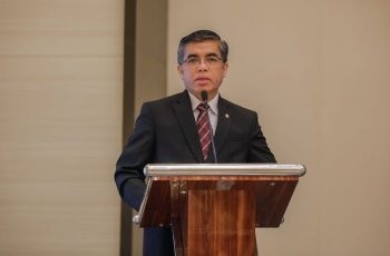 Menaker Yassierli Tekankan Pelindungan Pekerja dan Keterampilan AI di Forum ASEAN