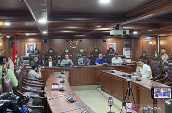 Polda Metro Jaya dan Bank Mandiri Aktifkan Kembali Rekening Aktivis Pati
