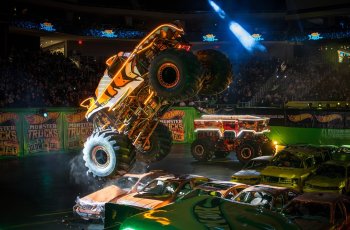 Perdana di Indonesia, Hot Wheels Monster Trucks Live: Glow-N-Fire Siap Mengguncang Jakarta November Ini