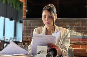 Dipaksa Tampil Pakai Baju Tidur dan Kursi Roda saat Sakit Parah, DJ Katty Butterfly Diduga Alami Pemerasan