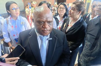 Menteri HAM Siapkan Sanksi Perusahaan Pelanggar HAM: Pemblokiran Kredit Hingga Pencabutan Izin