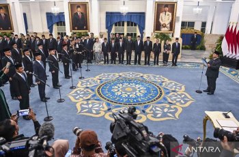 Reshuffle Ke-7 Kabinet Merah Putih: Presiden Prabowo Lantik 18 Pejabat, Suyudi Ario Seto Resmi Jadi Kapolri