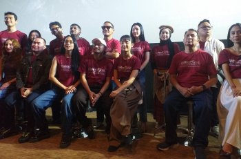 Ngeri! Wavi Zihan Kesurupan Tiga Entitas di Film 'Rambut Sewu: Satu Langkah Getih'