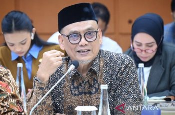 DPR Dorong Aturan Guru PPPK Mengajar di Sekolah Swasta dan Pengangkatan Penuh Waktu