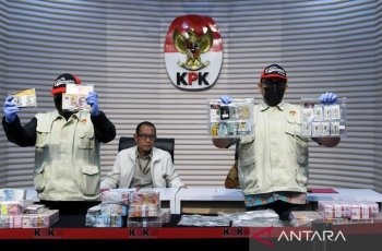 KPK Ungkap Dugaan Korupsi Pengadaan HT Karhutla dalam Kasus Dana Siap Pakai BNPB