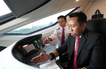 Tenaga Tiongkok Pulang Kampung, Operasional Whoosh Kini 100 Persen Dikelola Anak Bangsa
